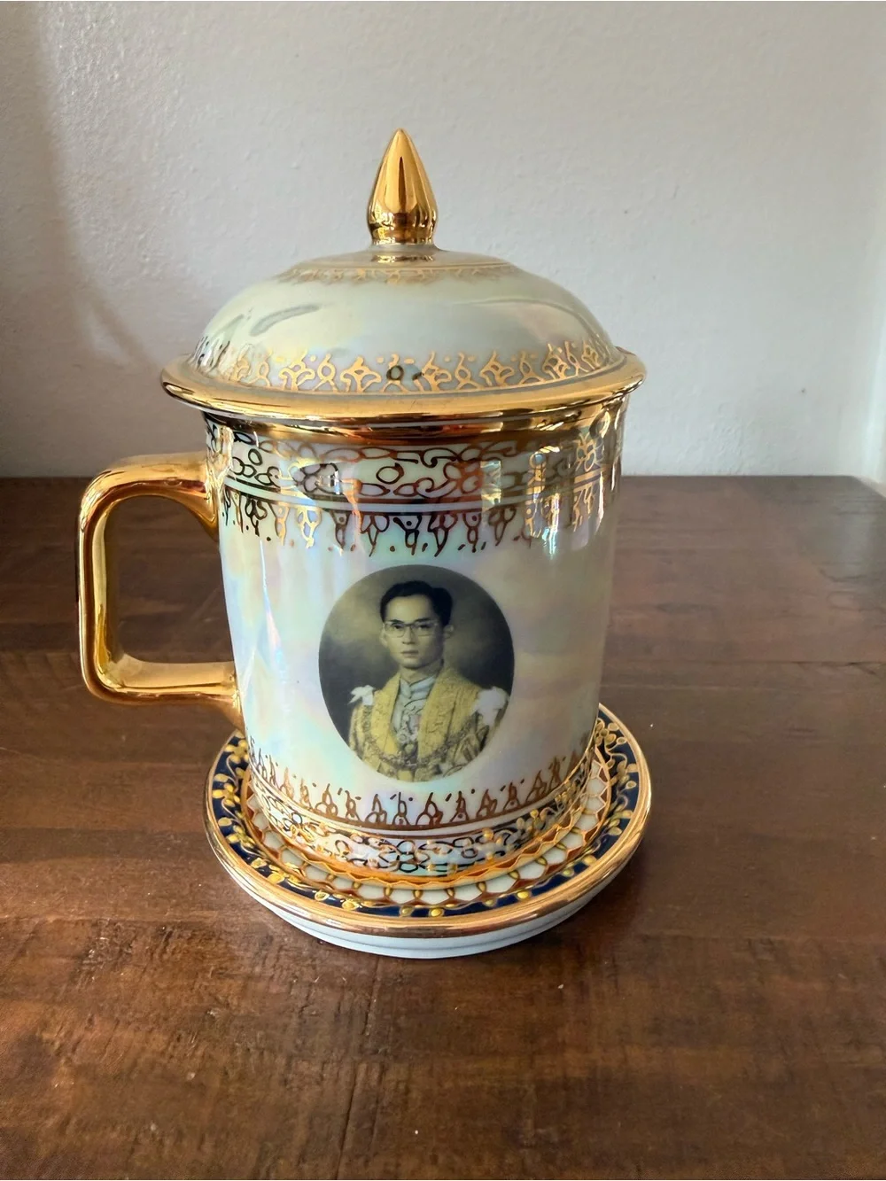 Vintage Thai King Rama IX Porcelain Mug Set with box